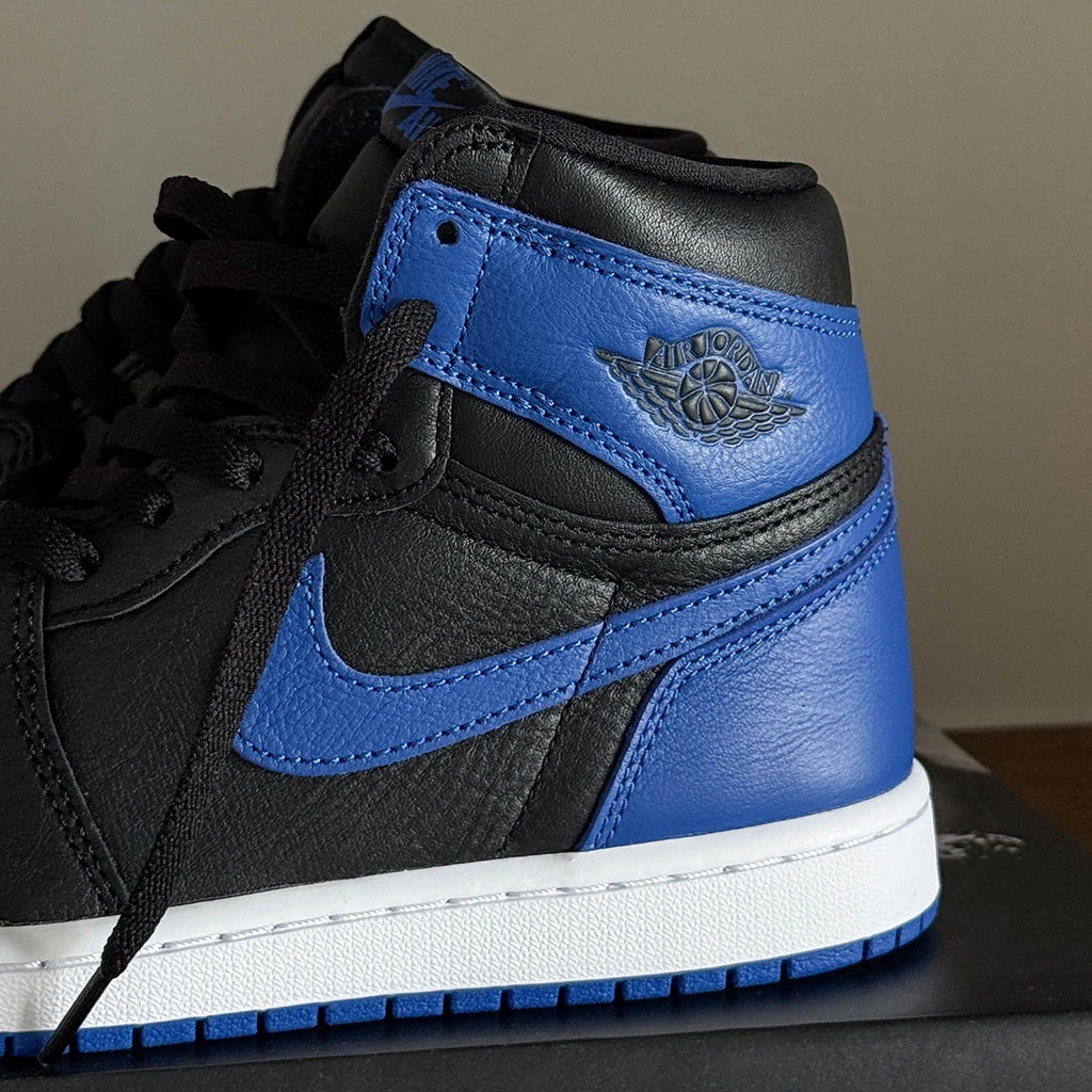 Air Jordan 1 High OG
'Royal' — IQ5495-005