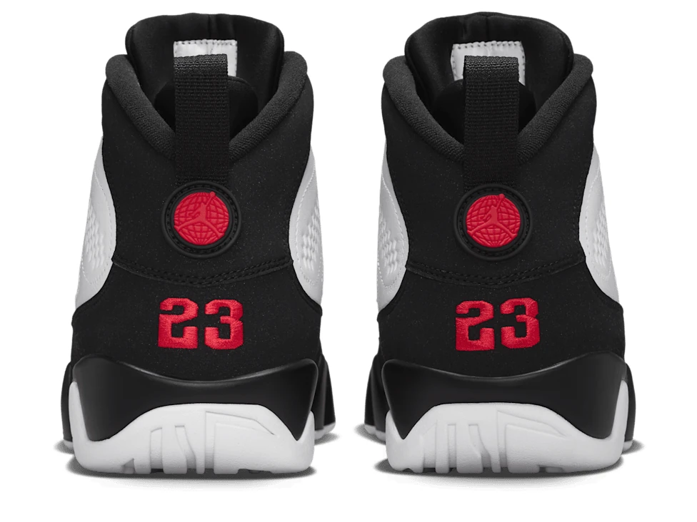 Air Jordan 9 Retro OG
'Space Jam' — IX6179-100