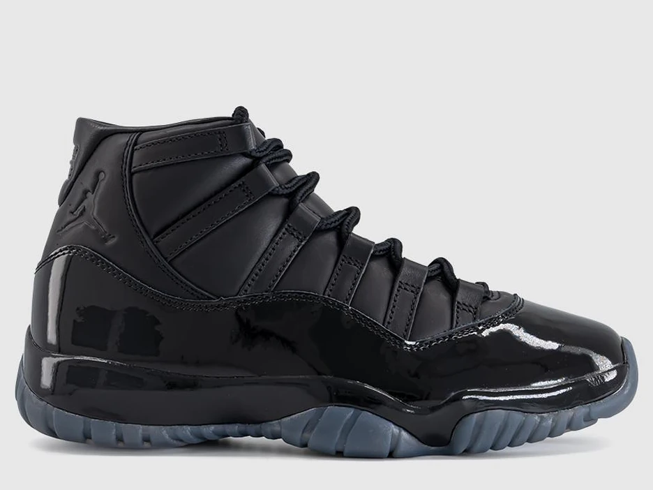 Comme des Garçons
Homme Plus x Air Jordan 11
'Black' — IV7639-001