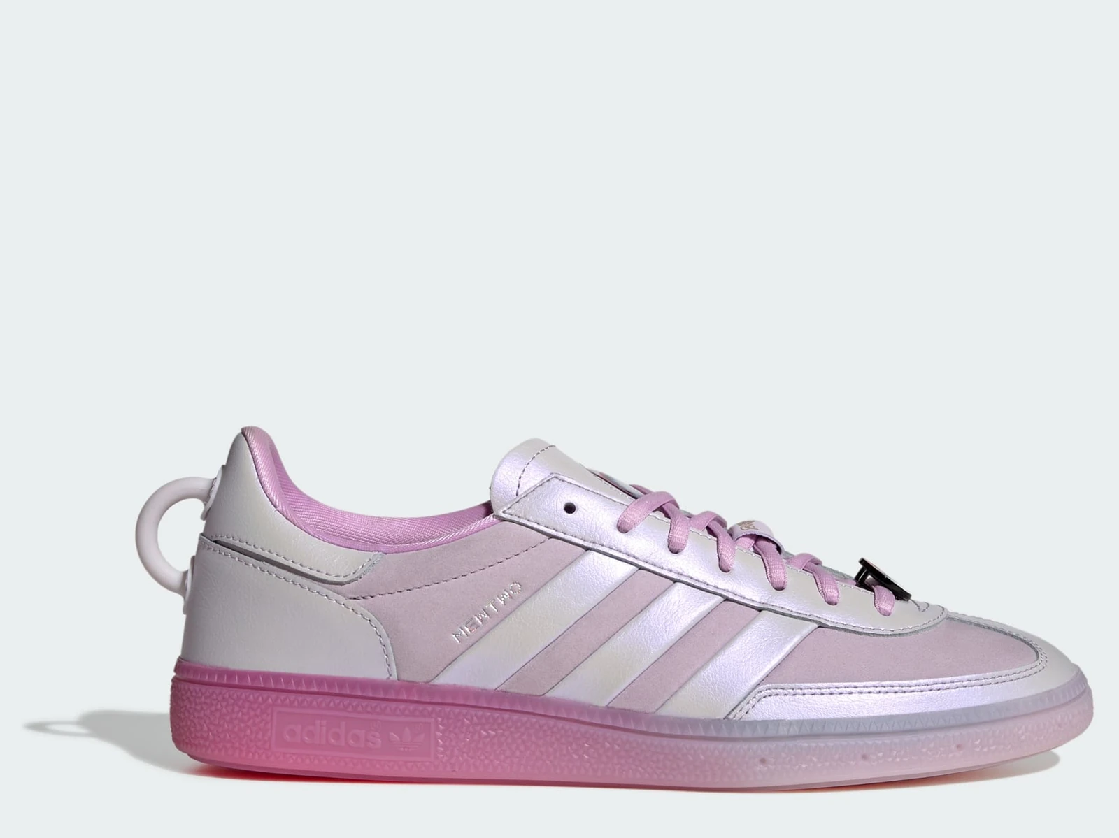 adidas x Pokémon
Handball Spezial
'Mewtwo' — KI8213
