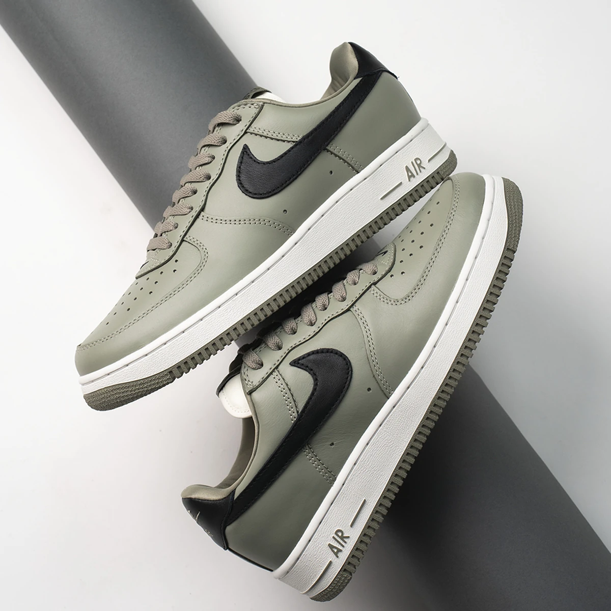 Nike Air Force 1 ’01 ‘Light Army’: The 2001 Profile Returns in Green — IV4501-300