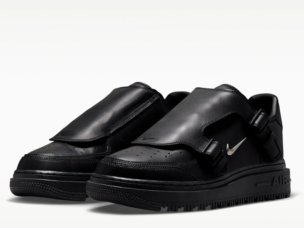 Nike Air Force 1 Luxe ‘Black’: Una silueta negra con detalles plateados — JA3822-010