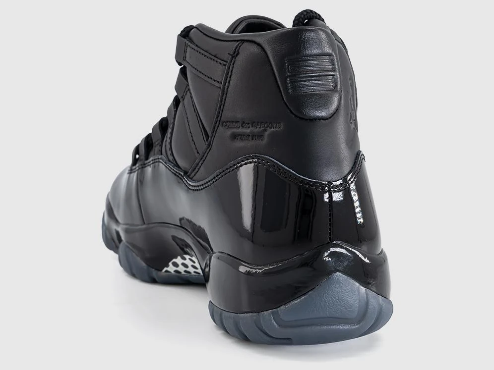 Comme des Garçons
Homme Plus x Air Jordan 11
'Black' — IV7639-001