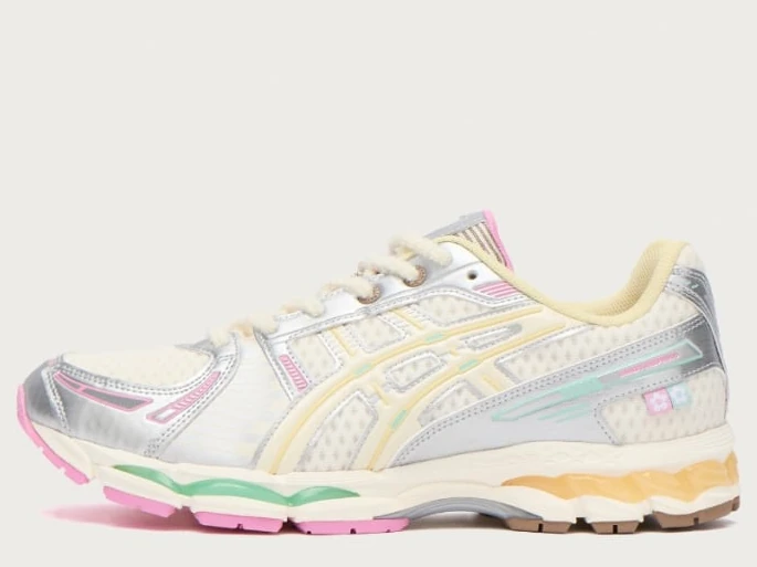 Asics x VANDYTHEPINK Gel-Kayano 12.1: Wenn Running-Erbe auf Urban Art trifft — 1203B302-100