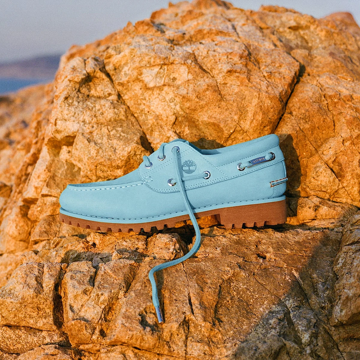 Timberland x Jacquemus Authentic Boat Shoe: The Classic Takes on "Lagoon Blue" Hues — TB0A6G7F04V