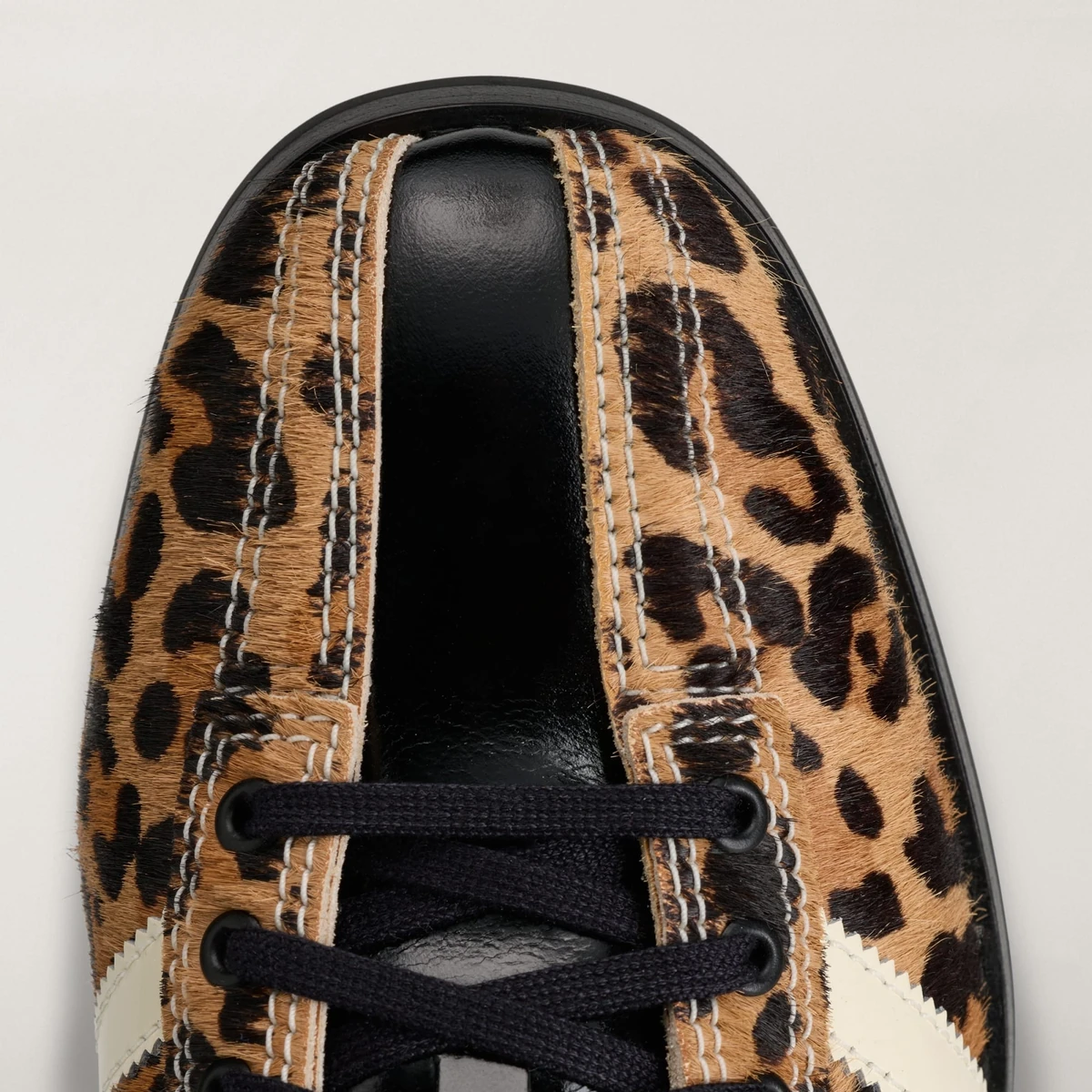 adidas x Brain Dead Bowling
'Snakeskin'
Brown / White / Black — KH8143