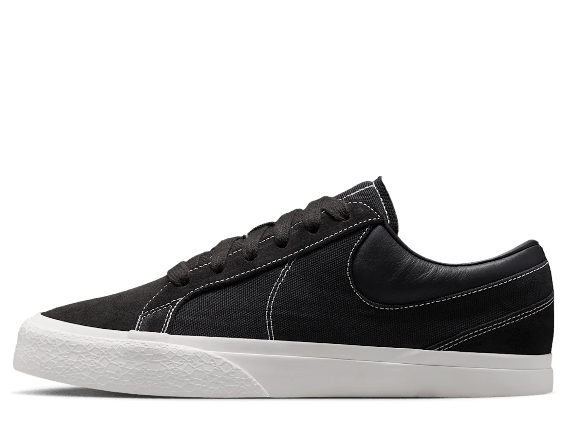 Blazy 'Black and Sail': Where Heritage Meets Effortless Comfort — IM2523-001