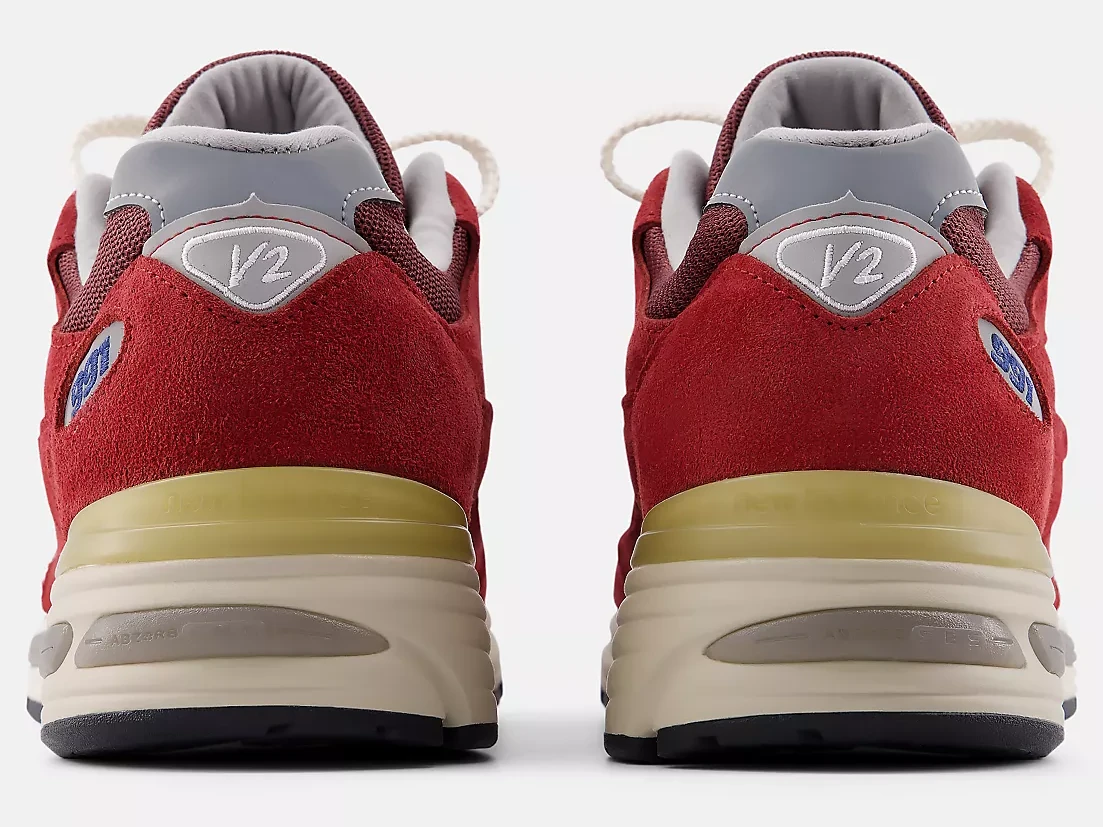 New Balance 991v2
Made in UK
'Karanda Red' — U991RS2