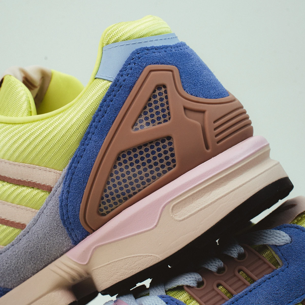 adidas ZX 8000 'Made in Germany': El running de 1989 pasa por Scheinfeld — KJ7660