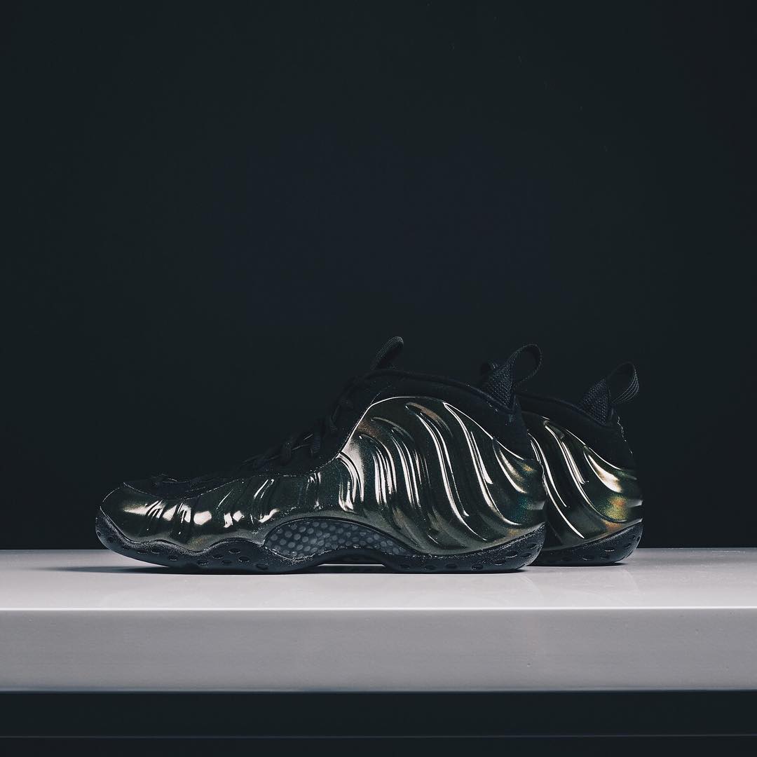sneaker villa foamposite