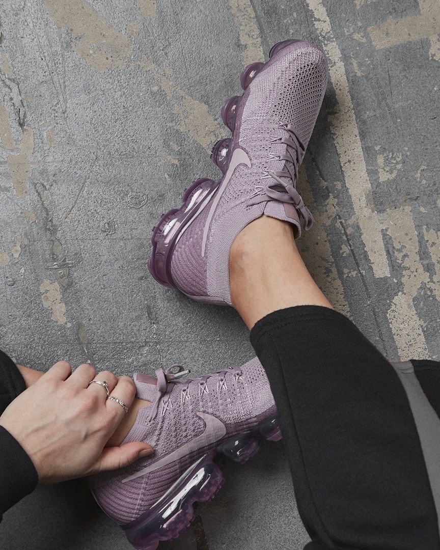 vapormax plum fog