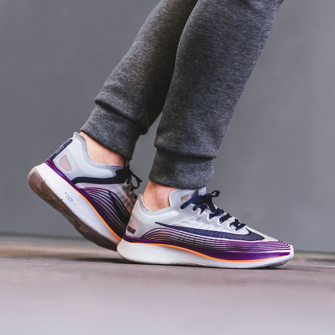 nike zoom fly neutral