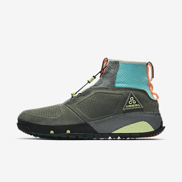nike acg ruckel ridge clay green