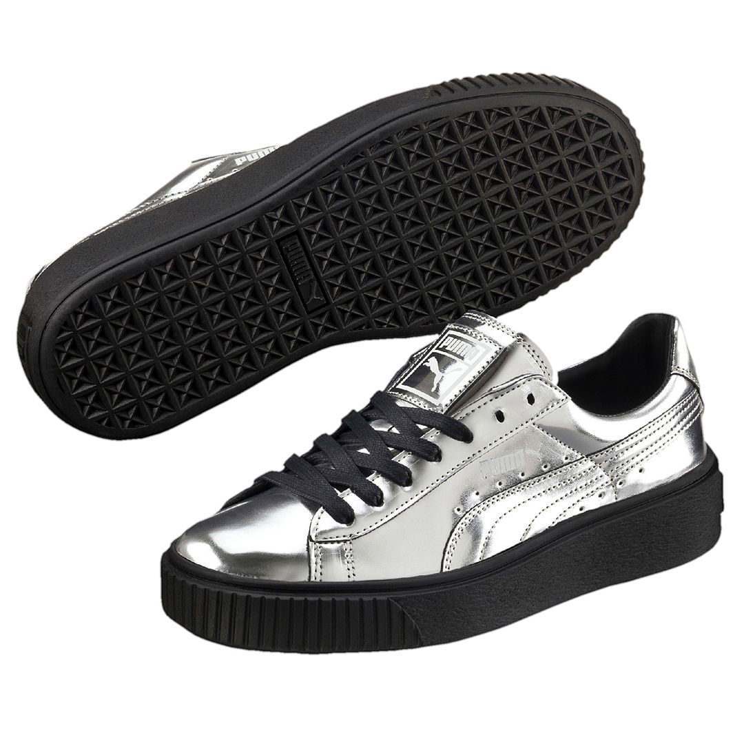 metallic silver pumas
