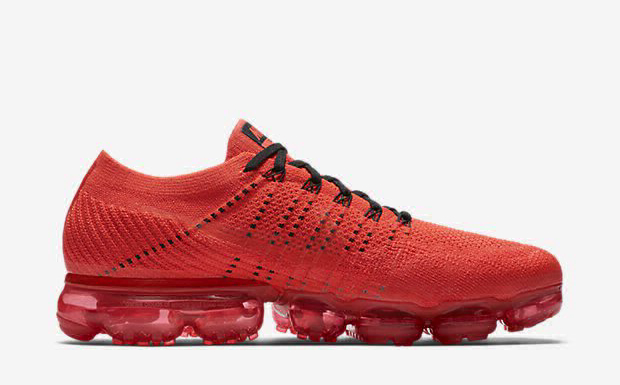 nike vapormax flyknit university red