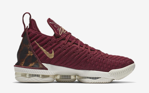 lebron 16 king mens