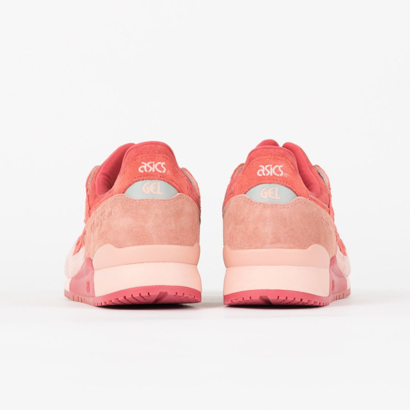 Concepts x Asics
Gel Lyte III
Coral / Silver