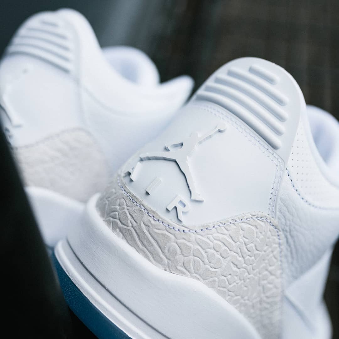 Air Jordan 3
« Pure White »