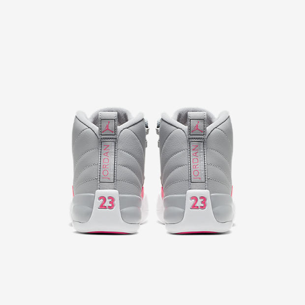 Air Jordan 12 Retro
« Racer Pink »