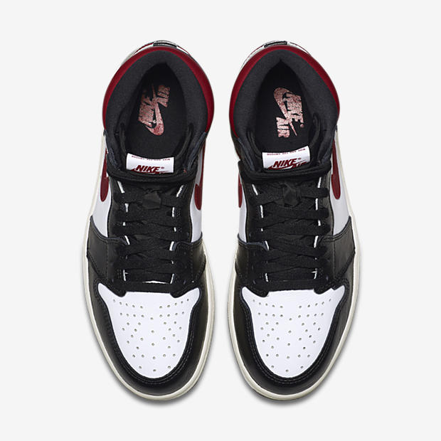 Air Jordan 1 High OG
Black / White / Red