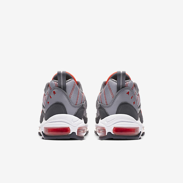 Nike Air Max 98
Wolf Grey / Total Crimson