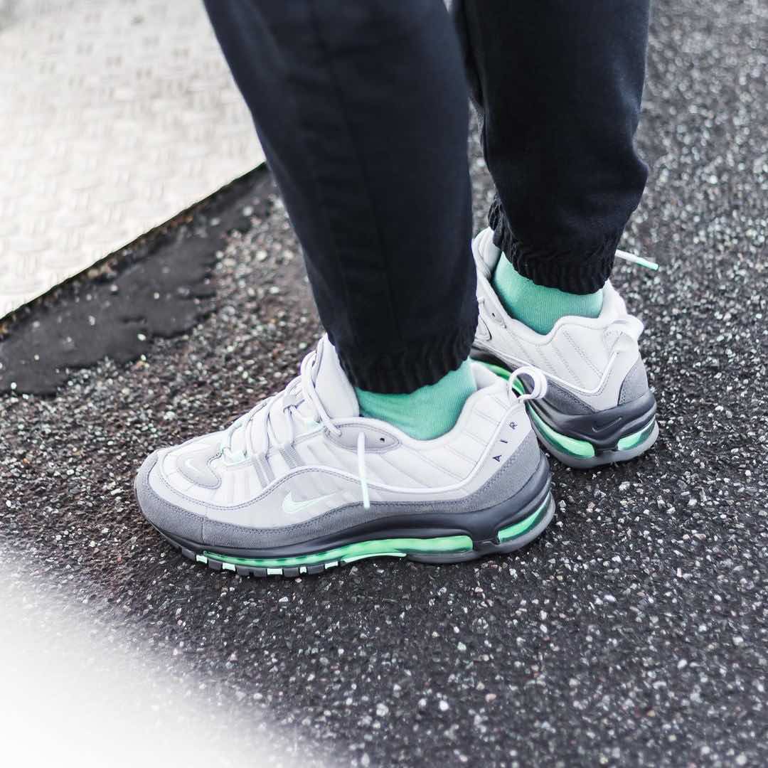 Nike Air Max 98
« Fresh Mint »