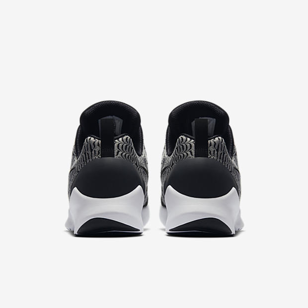 Nike HyperAdapt 1.0
Black / Wolf Grey