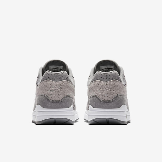 Nike Air Max 1 Premium
Grey / White