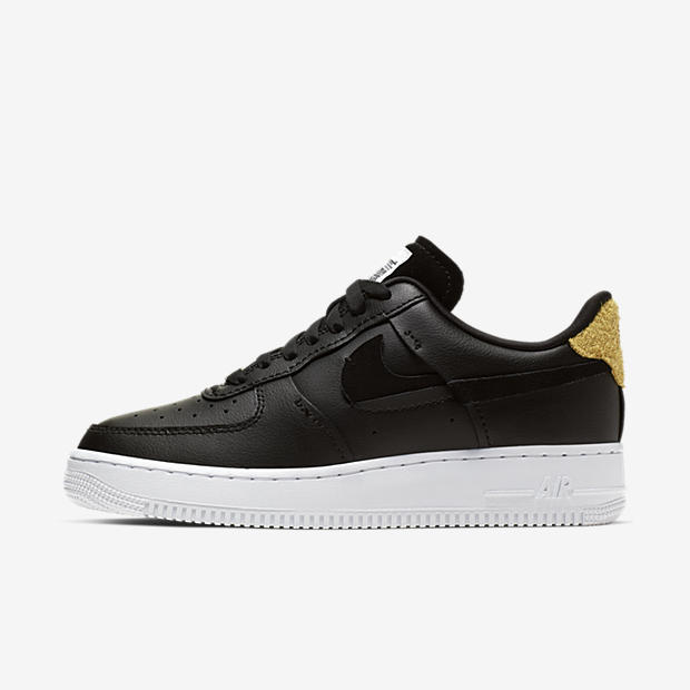 Nike Air Force 1 07 Lux
Black / Yellow