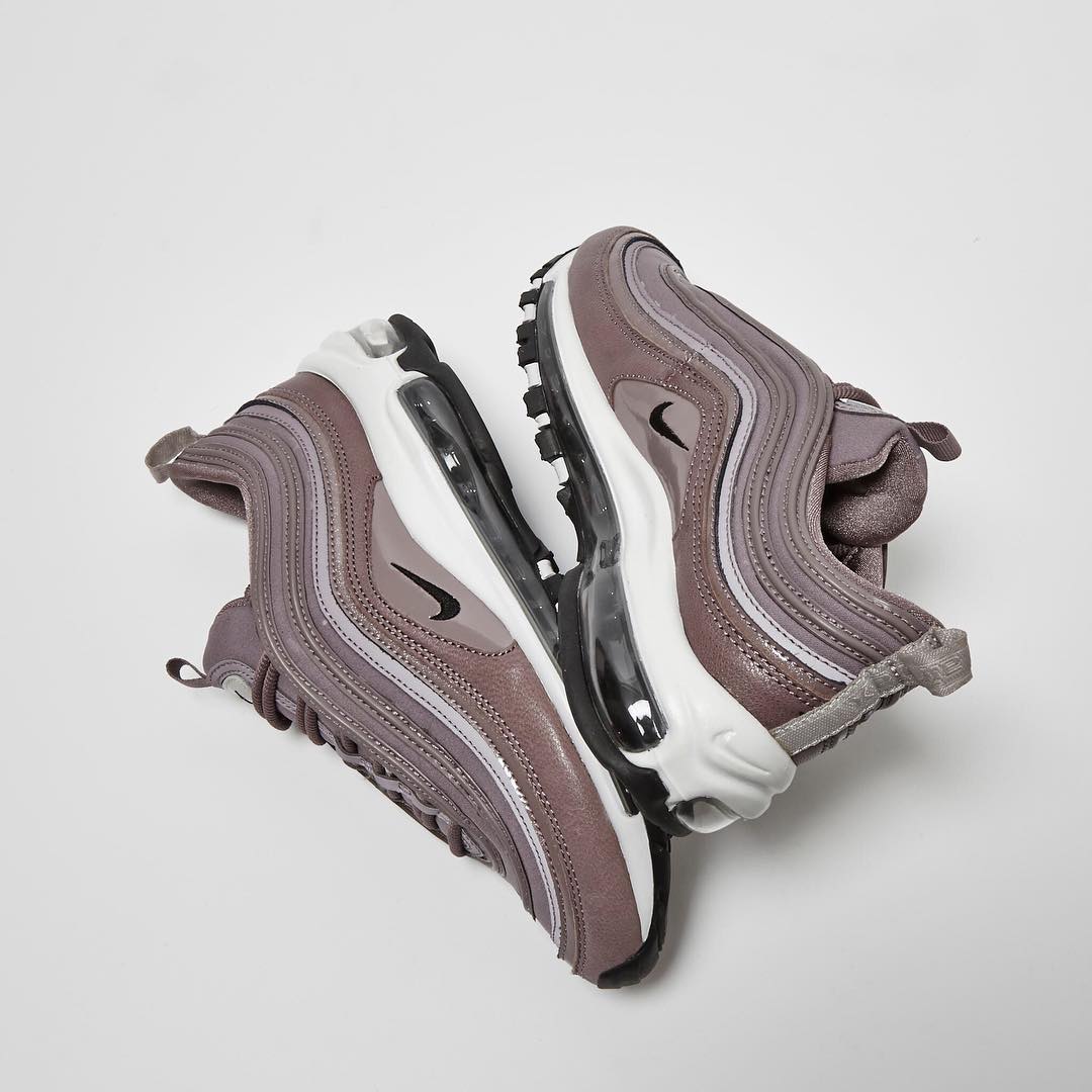 Nike Air Max 97 Premium
Taupe Grey / Black