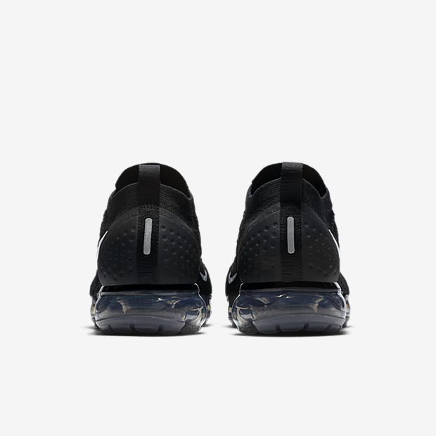 Nike Air Vapormax Flyknit 2
Black / Dark Grey