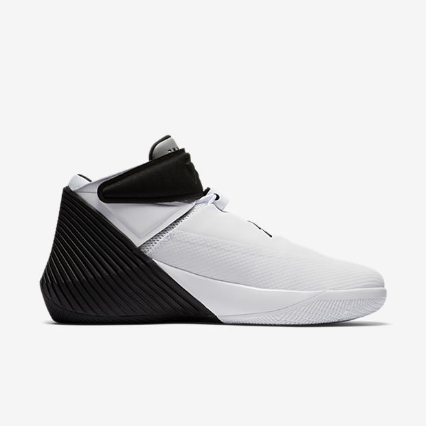 Air Jordan Why Not Zero.1
Black / White