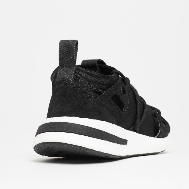  Adidas Consortium x Naked
Arkyn Boost Black / White