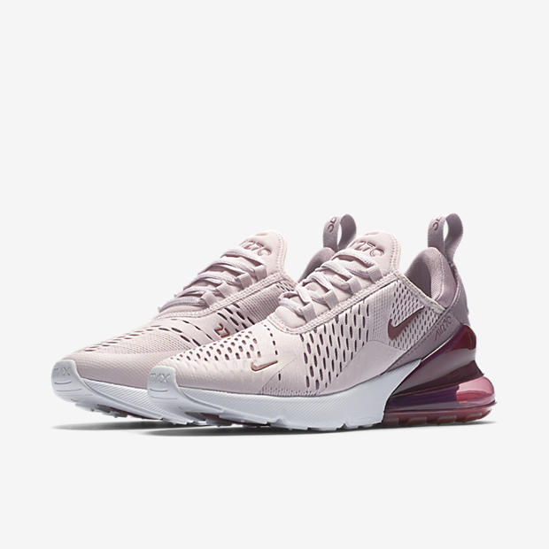 Nike Air Max 270
Barely Rose / White