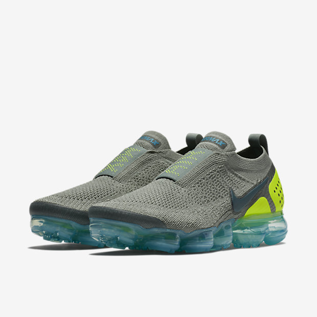 Nike Air VaporMax Flyknit Moc 2
Mica Green / Neo Turquoise