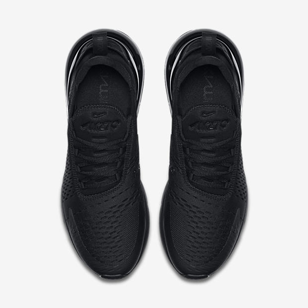 Nike Air Max 270
Triple Black