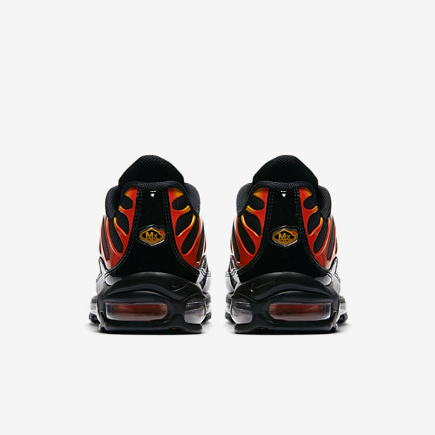 Nike Air Max 97 / Plus
Shock Orange / Black