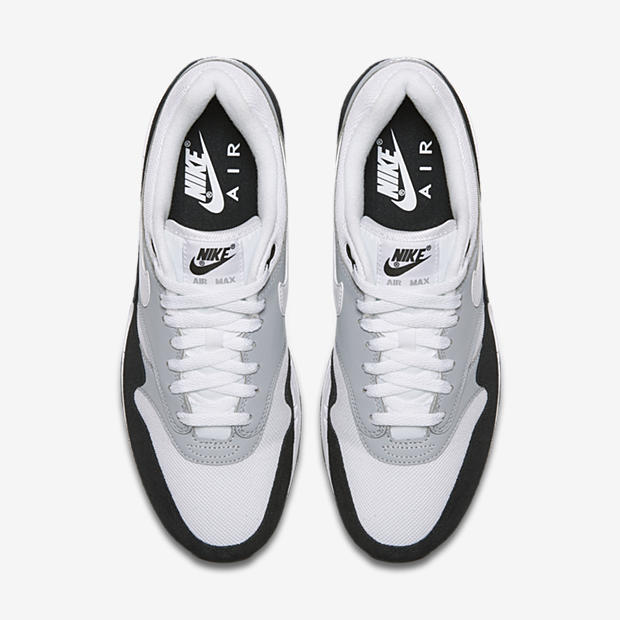 Nike Air Max 1
Grey / White / Black