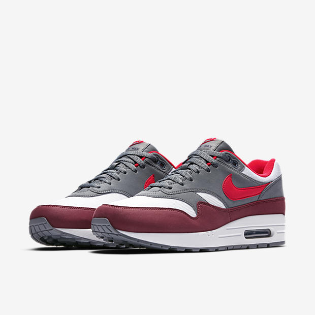 Nike Air Max 1
White / Red / Cool Grey