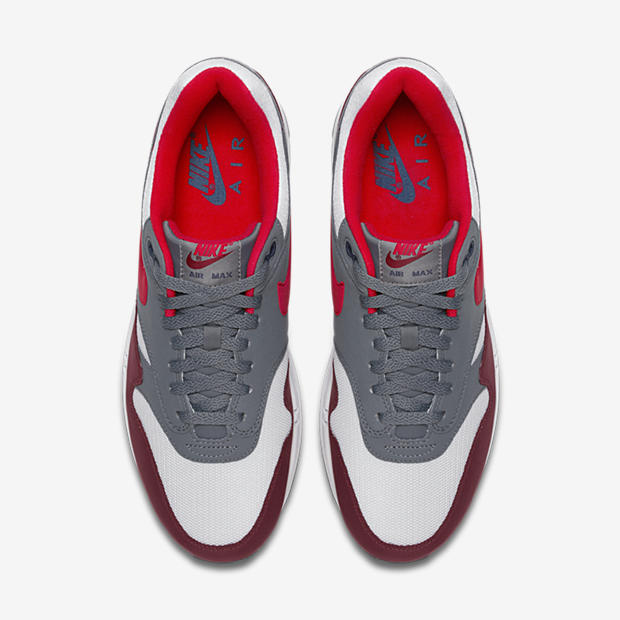 Nike Air Max 1
White / Red / Cool Grey