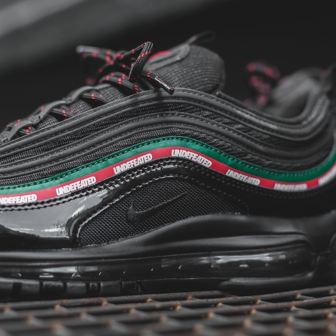Nike Air Max 97
« Undefeated »