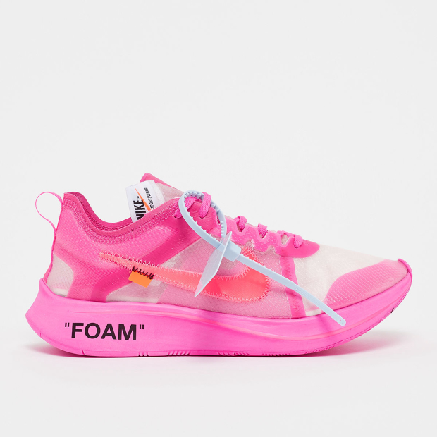 Nike x Off-White
Zoom Fly Pink