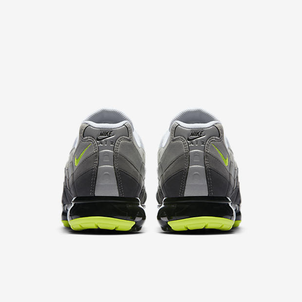 Nike Air Vapormax 95
Black / Grey / Volt