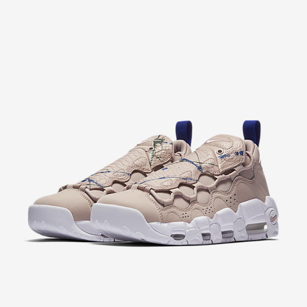 Nike Air More Money
Particle Beige / White