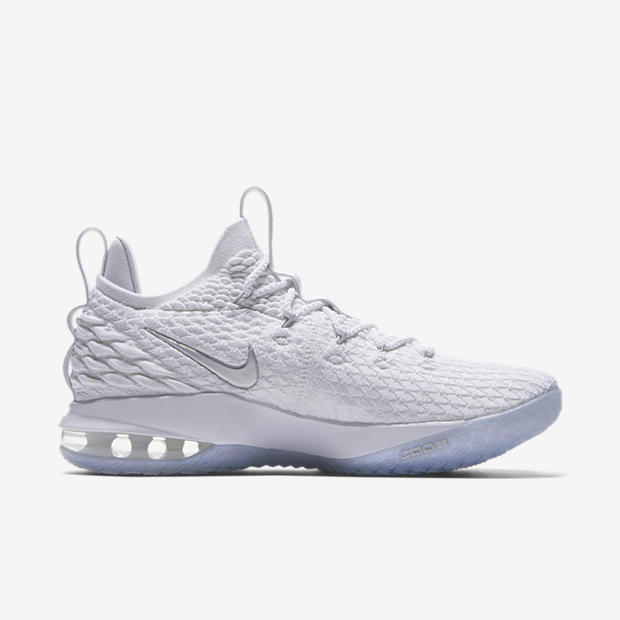 Nike LeBron 15 Low
White / Grey / Silver