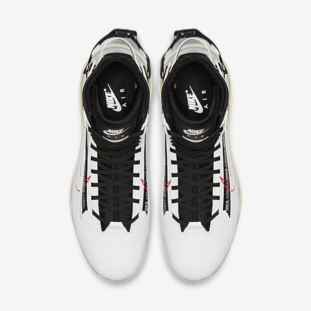 Nike Air Max 720 Saturn
White / Black