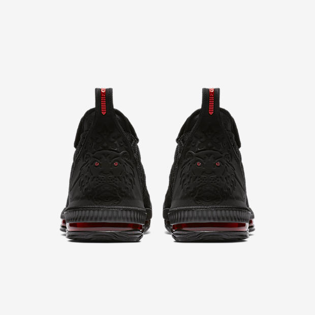 Nike LeBron 16
Black / Red
