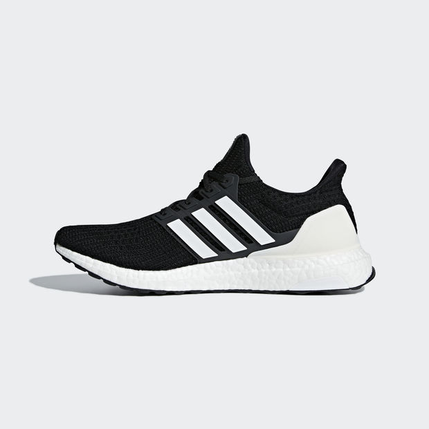 Adidas UltraBOOST
« Show Your Stripes »
Black / White