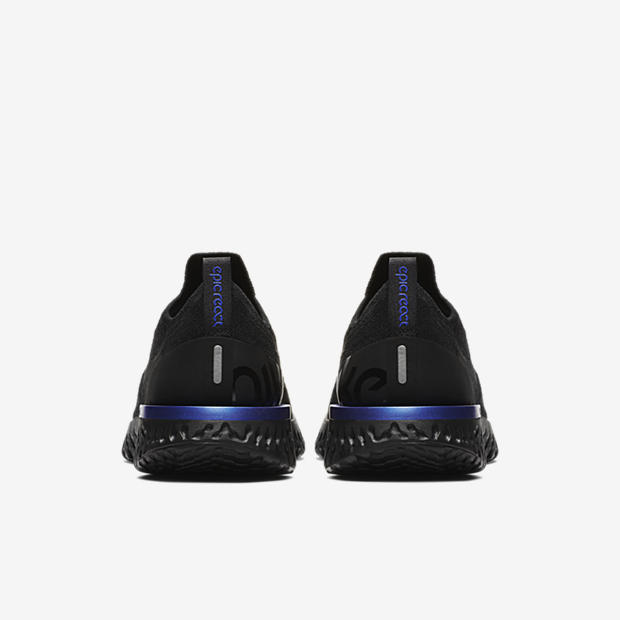 Nike Epic React Flyknit
Black / Racer Blue