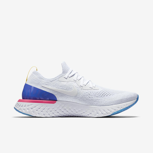 Nike Epic React Flyknit
White / Blue / Pink